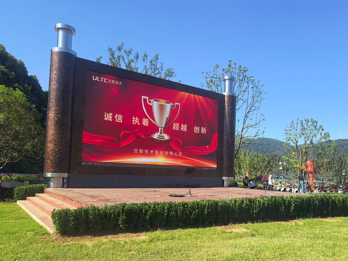 项目进度｜武穴森林公园文旅音视频项目阶段性施工圆满完成